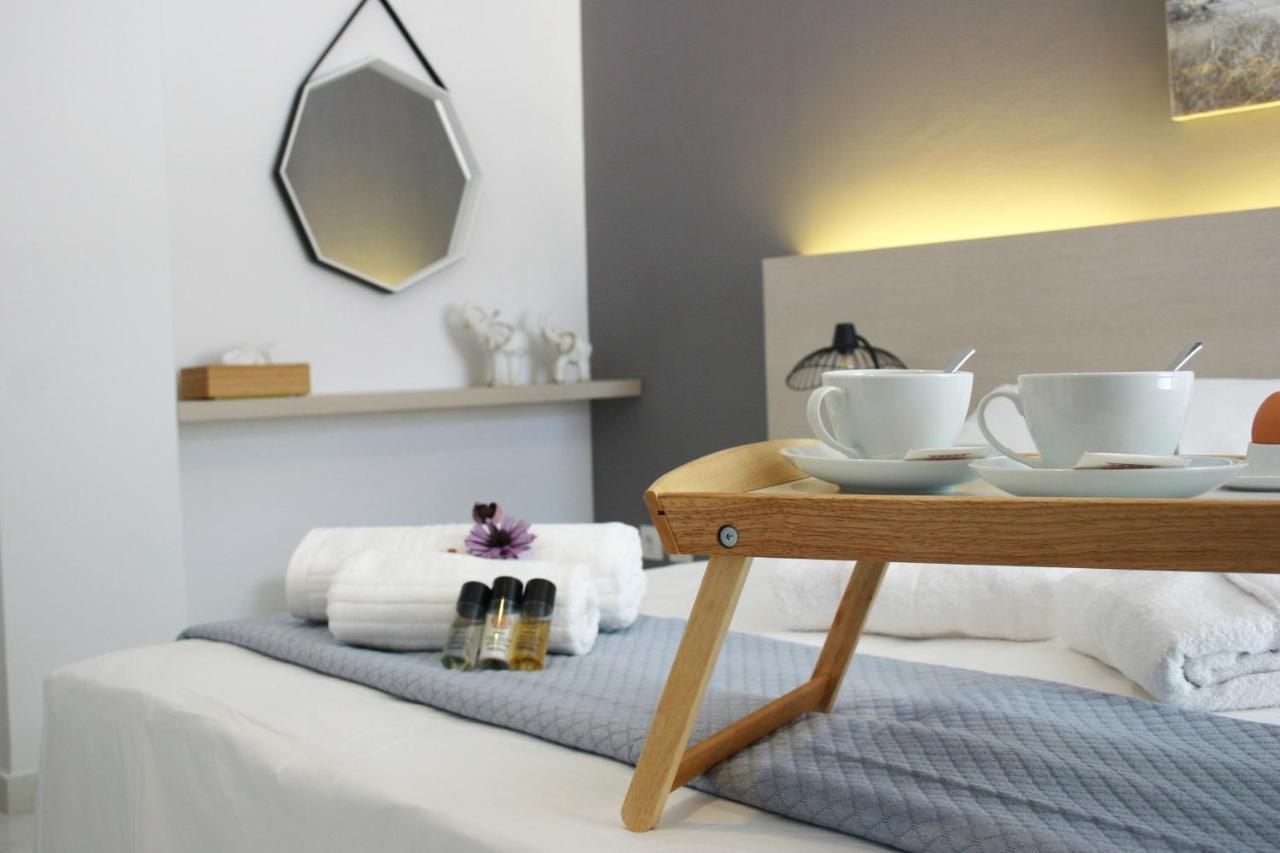 Socrates By Heloni Apartments Athens Exterior photo